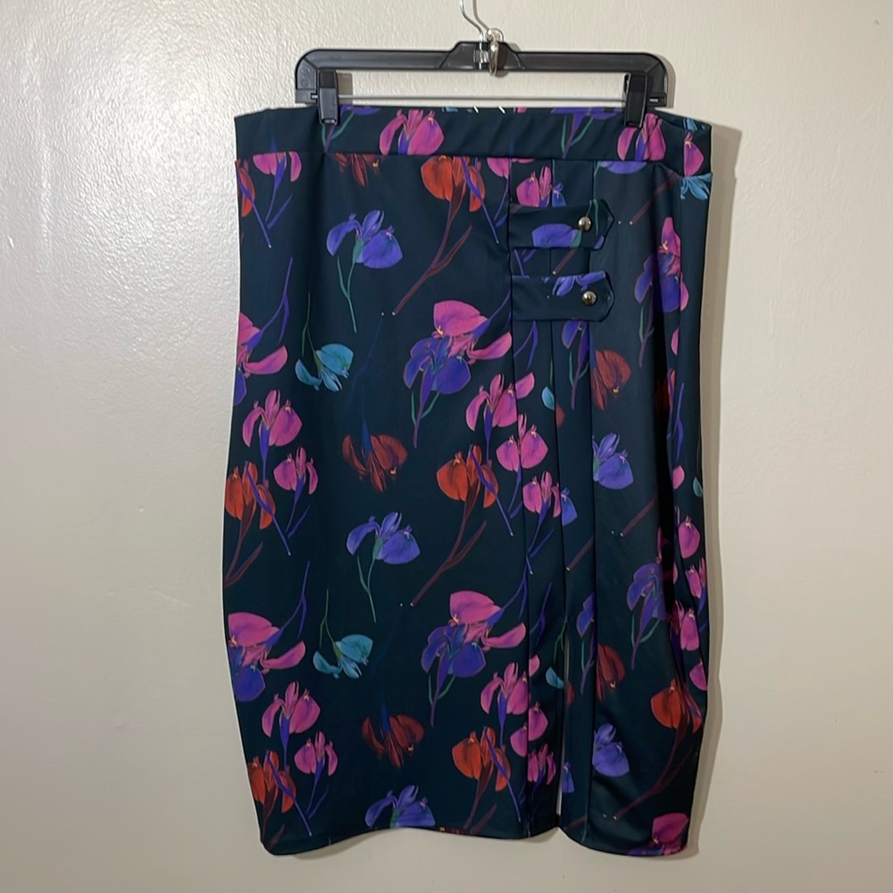 NWT Lost Ink Rainbow Orchid Pencil Skirt. 2X